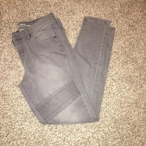 Mid rise jeans